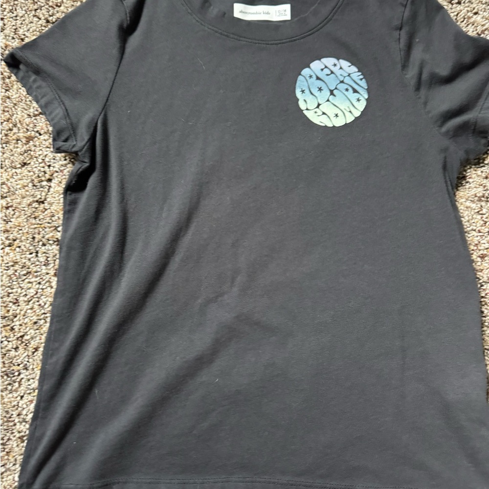Girl’s Abercrombie Tee